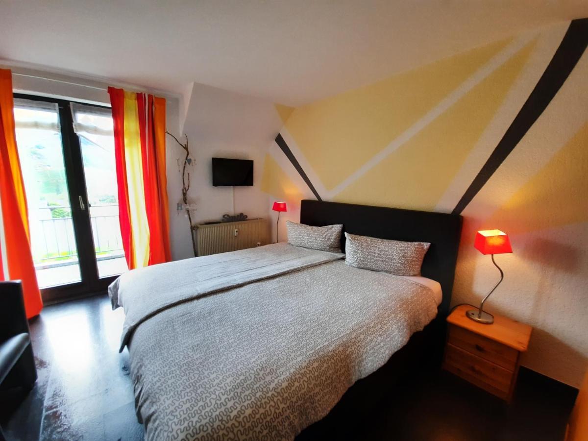 Gaestehaus Moselblick Триттенхайм Экстерьер фото